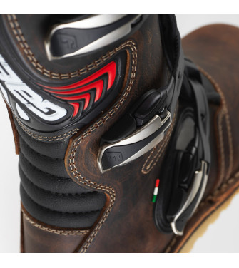 Gaerne Balance Oiled Triál csizma